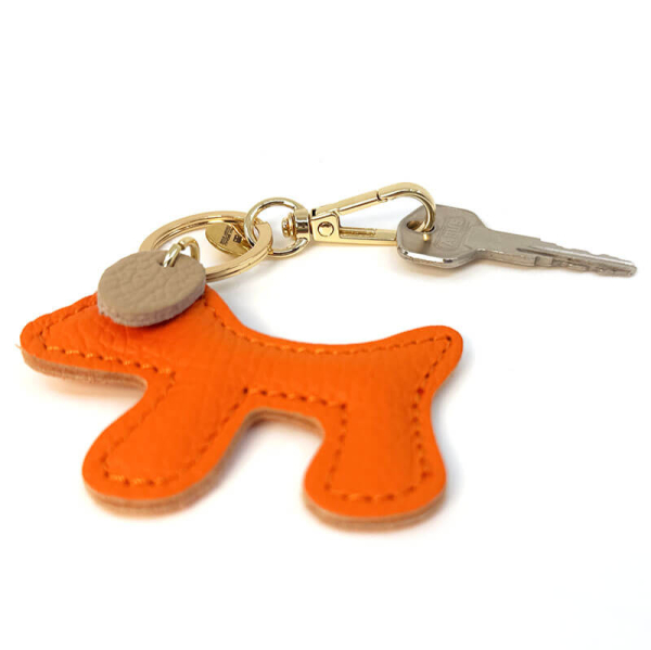 rixi Gronau Bag Charm Taschenanhaenger Woofy Leder orange, seitenansicht